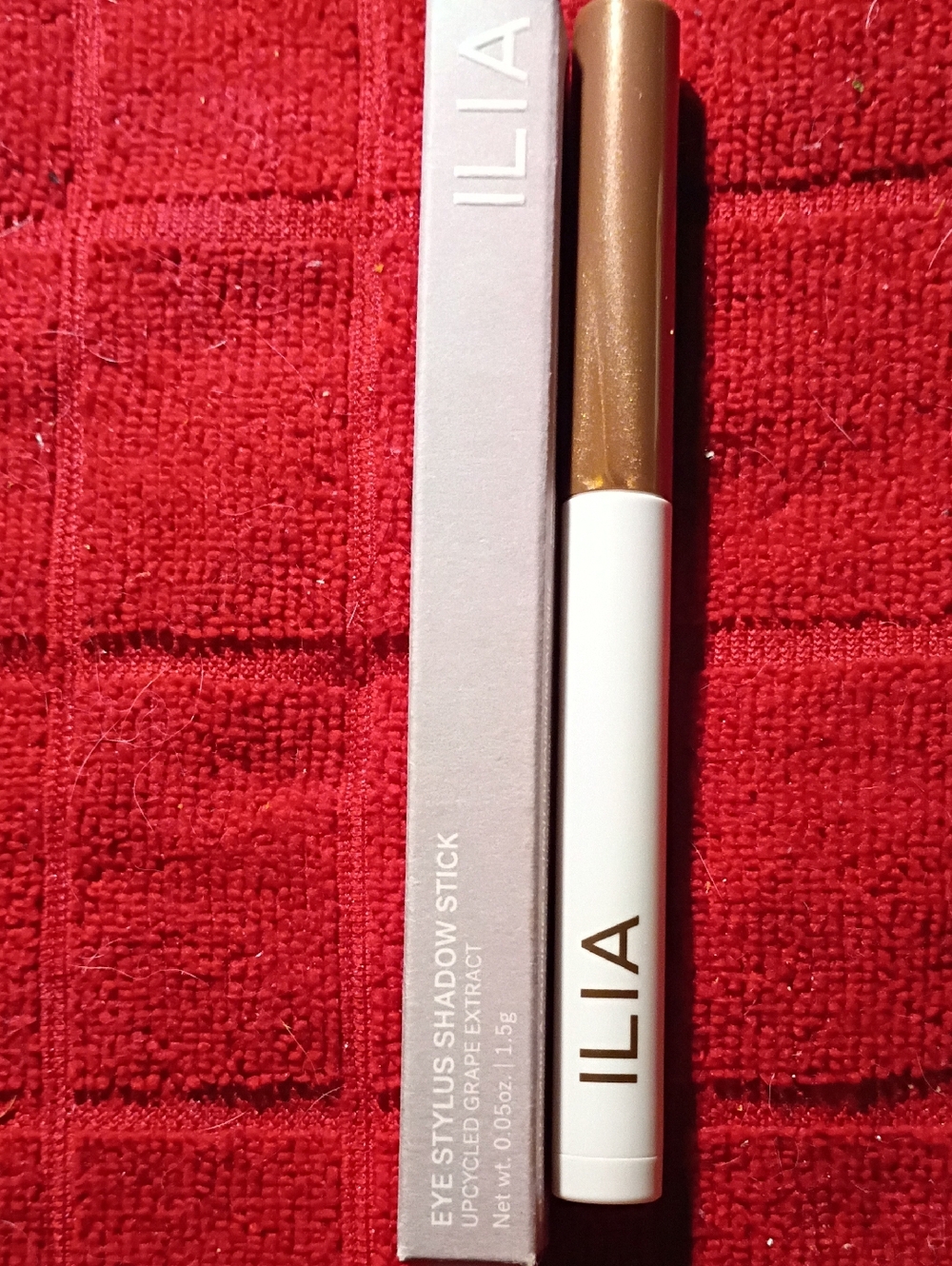 ILIA EYE STYLUS SHADOW STICK "REGAL" - Color- Plum bronze shimmer